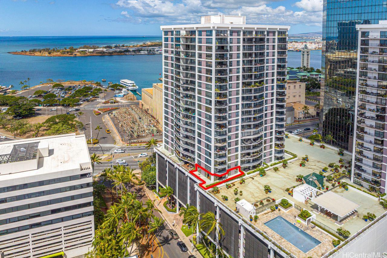700 Richards Street  Unit 706