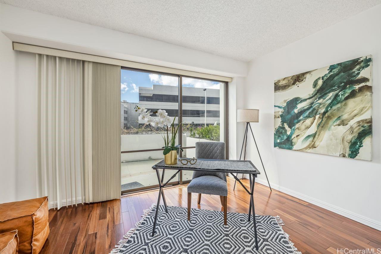 700 Richards Street  Unit 706
