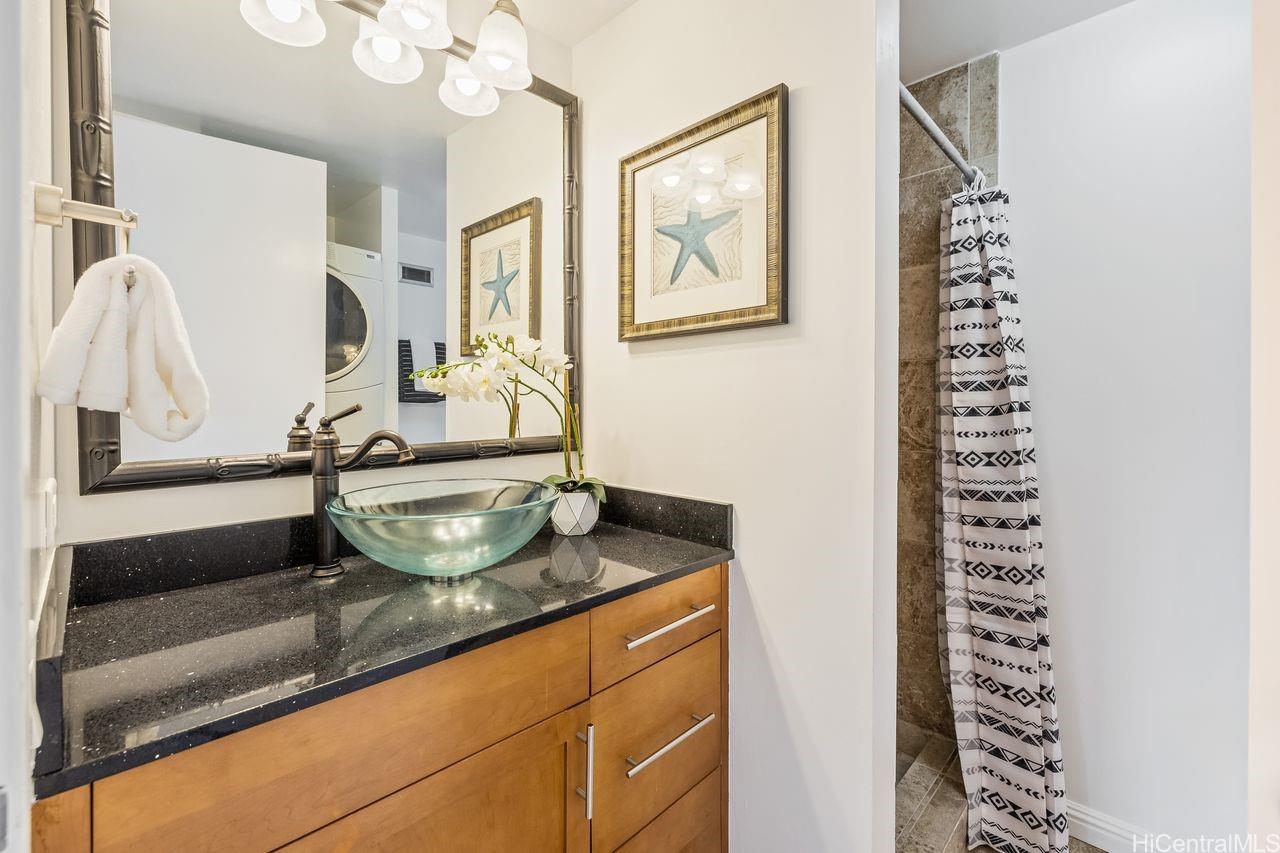 700 Richards Street  Unit 706