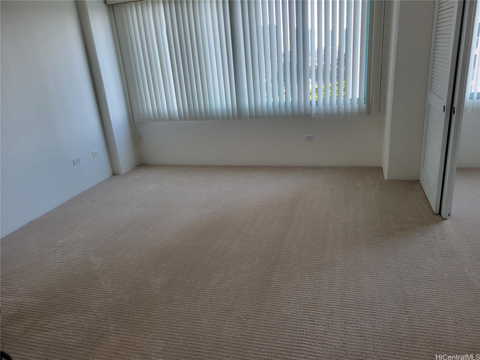Photo 10 of 12