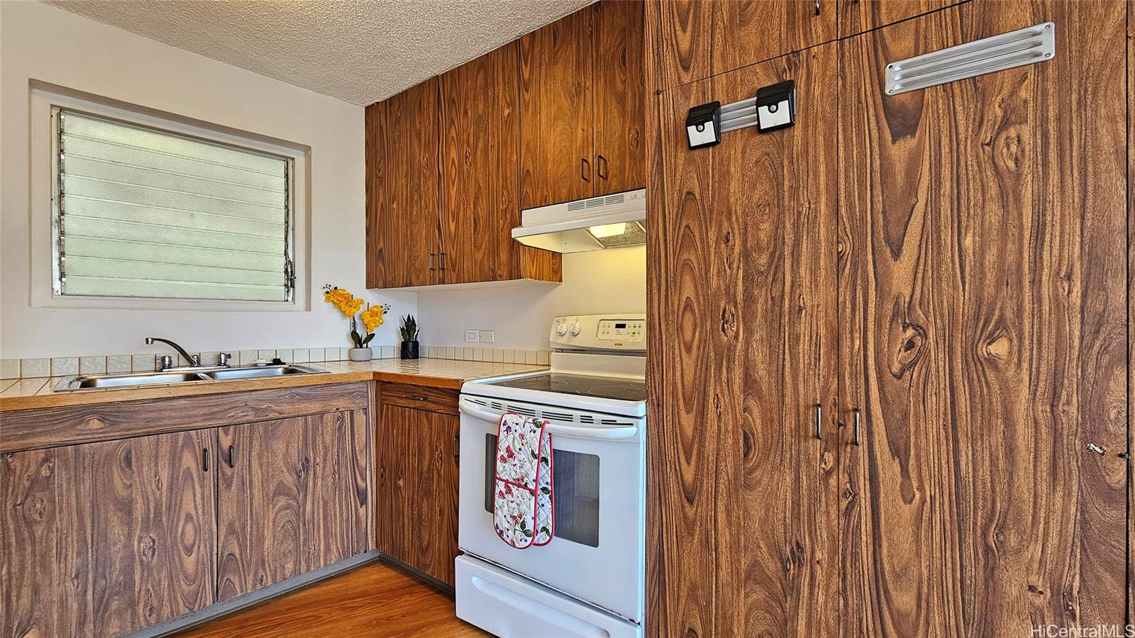 1139 9th Avenue  Unit 401