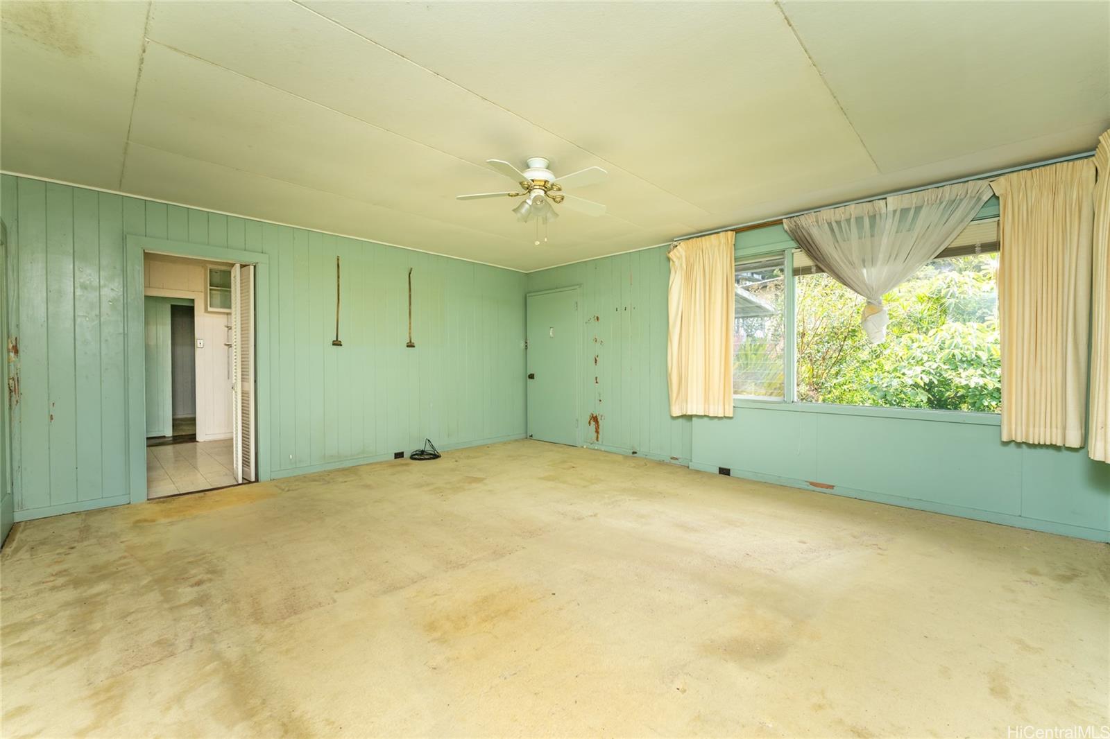 3169 Beaumont Woods Place Honolulu HI 96822 listed 09292023