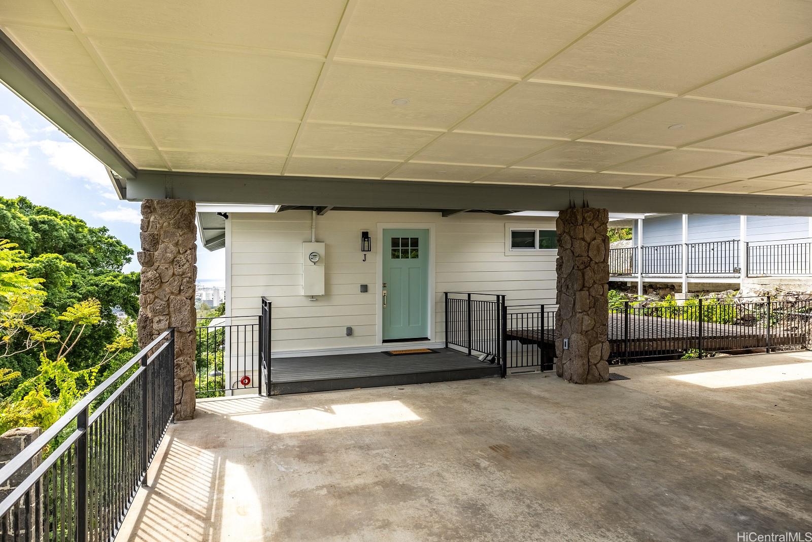 2578 Pacific Heights Road  Unit J/K