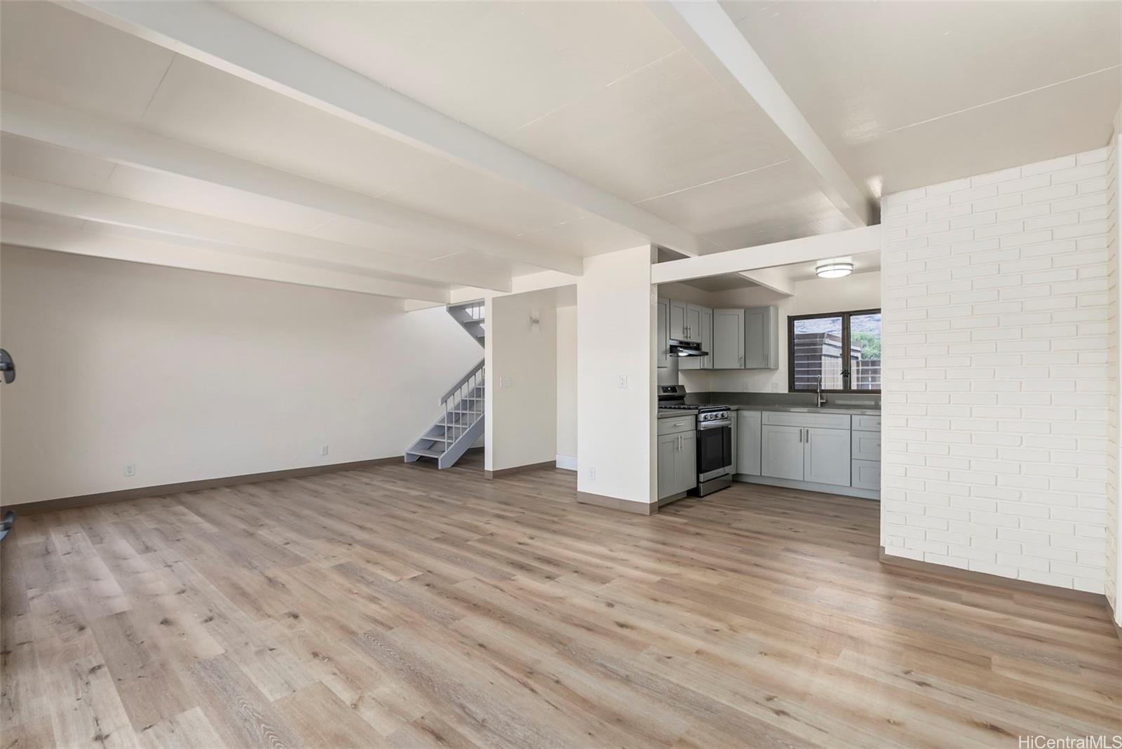 87-186 Helelua Street  Unit 2