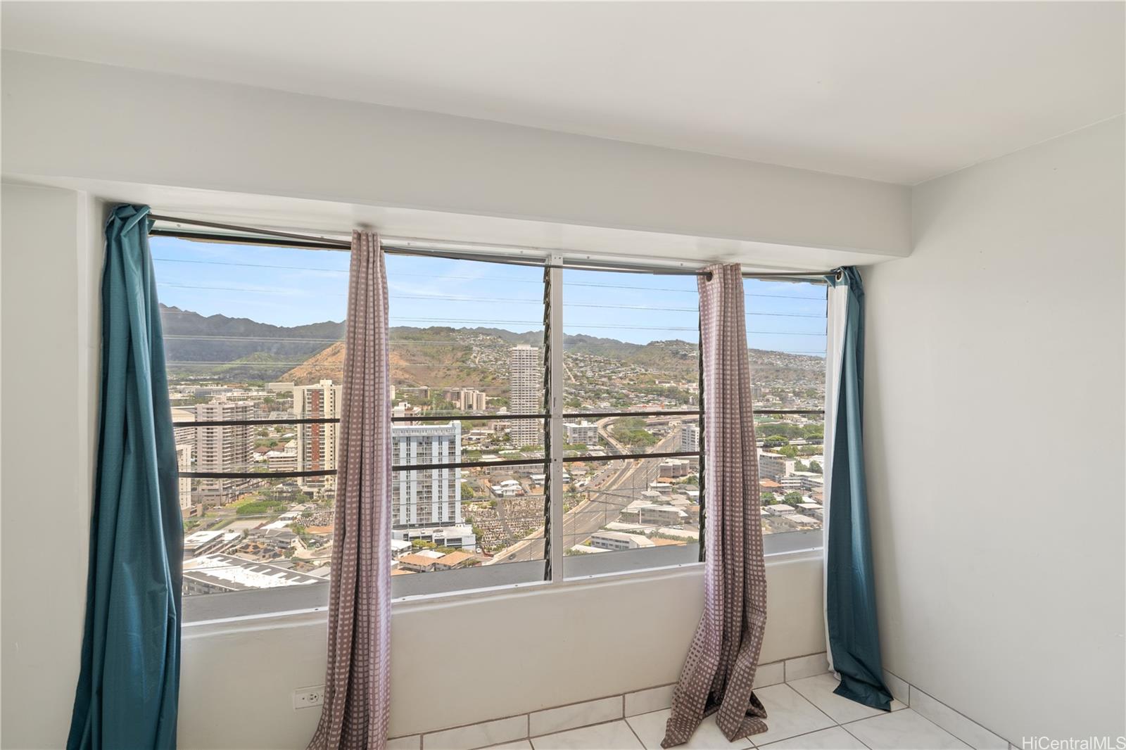 2525 Date Street  Unit 3203