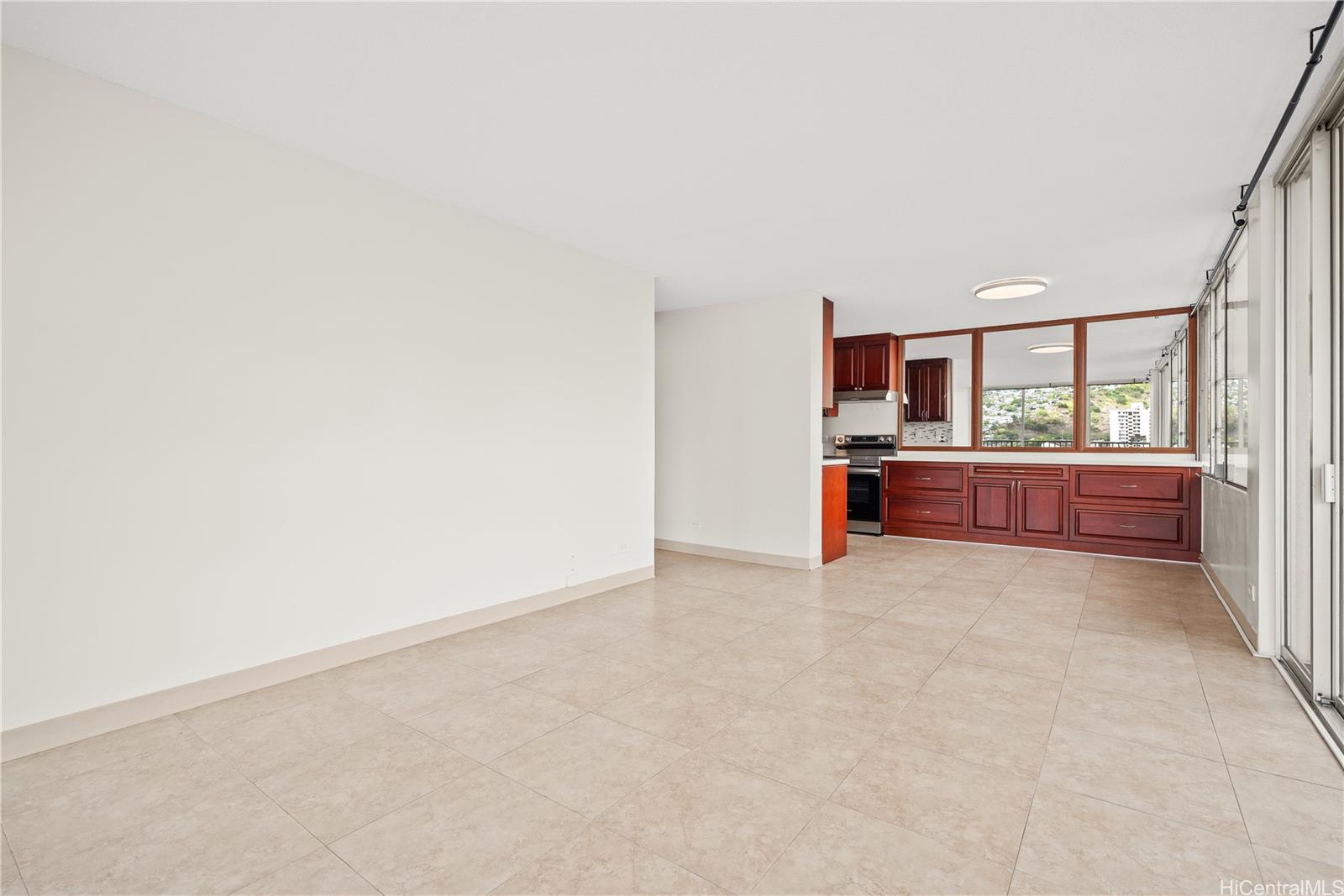2825 S King Street  Unit 704