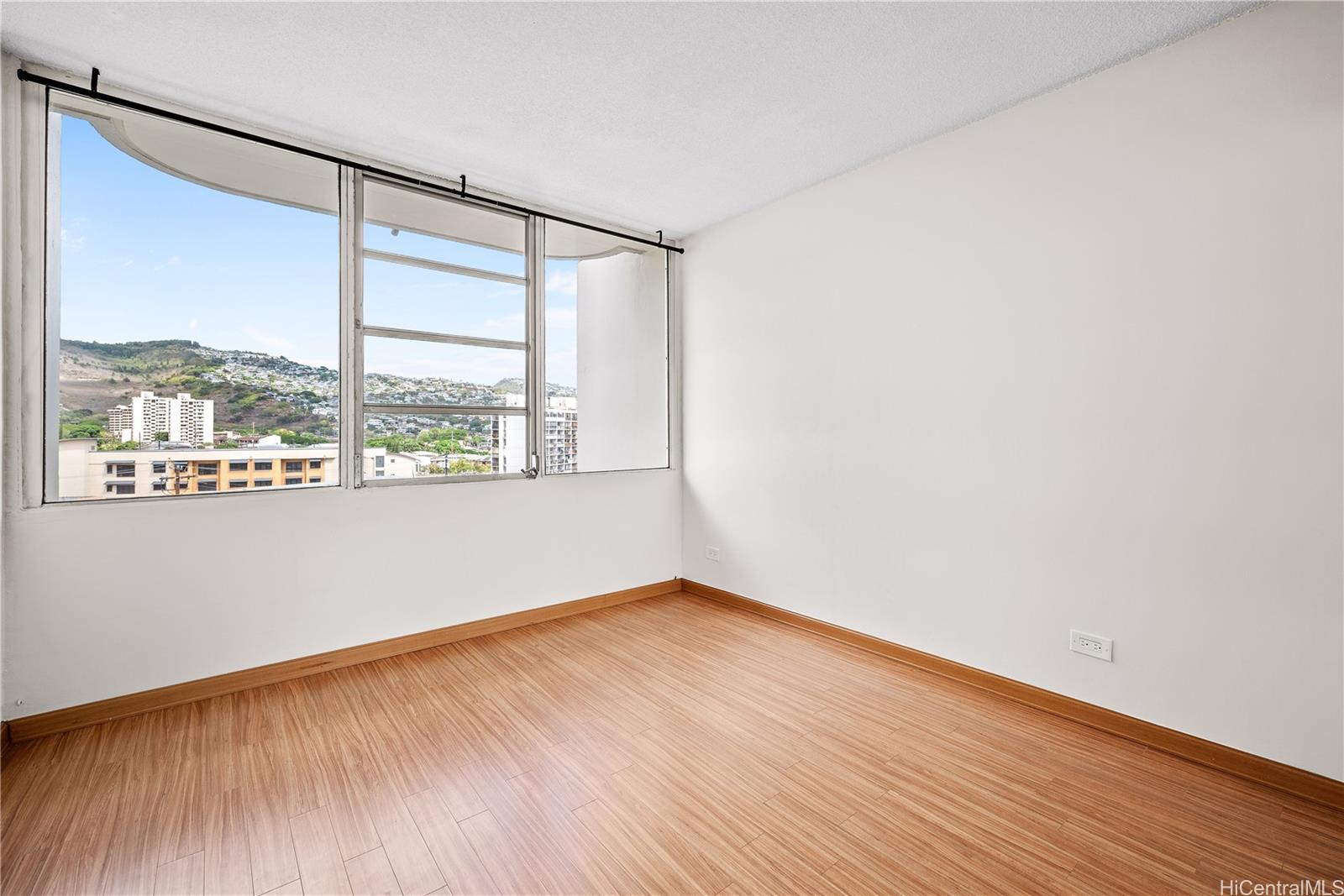 2825 S King Street  Unit 704