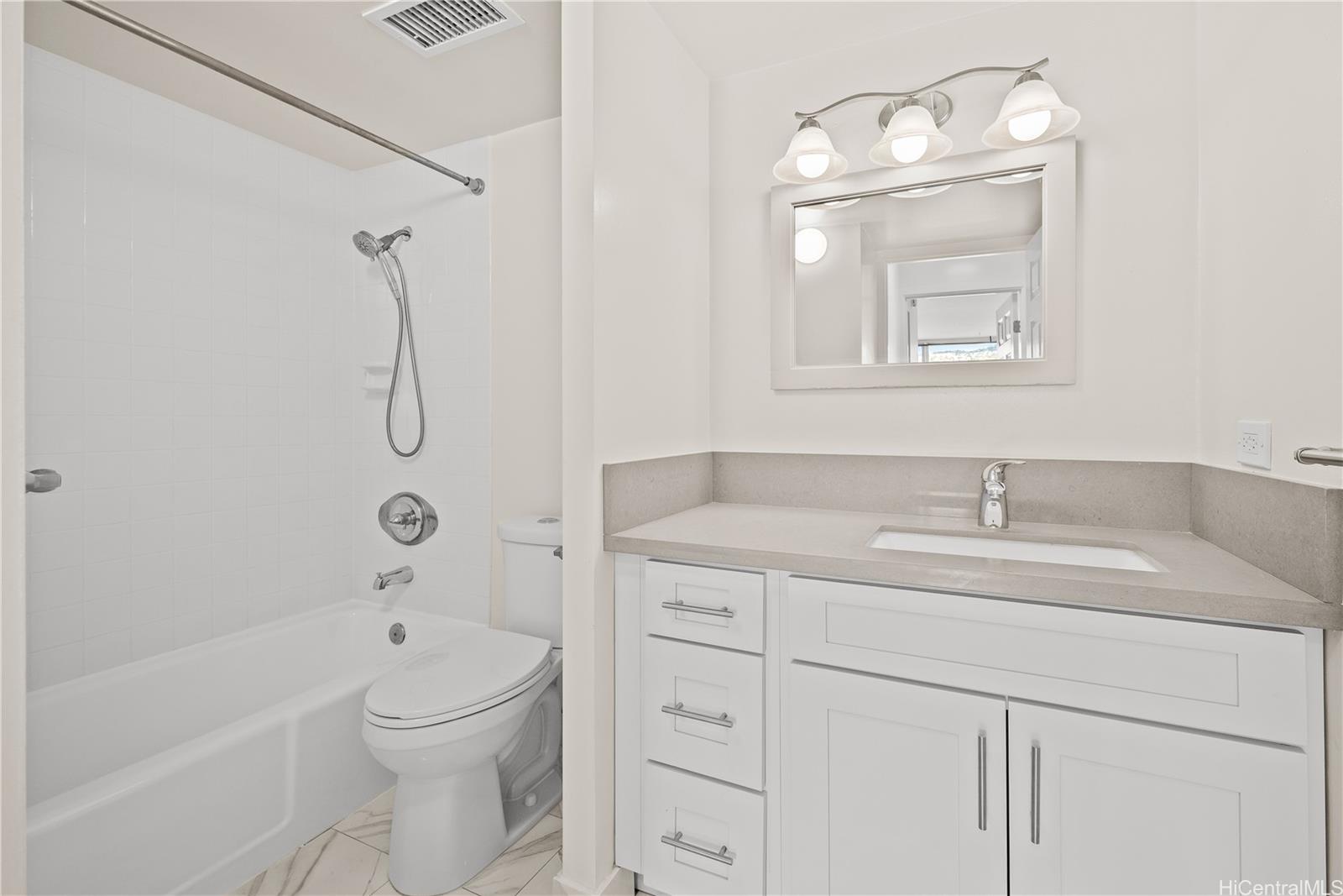 2825 S King Street  Unit 704