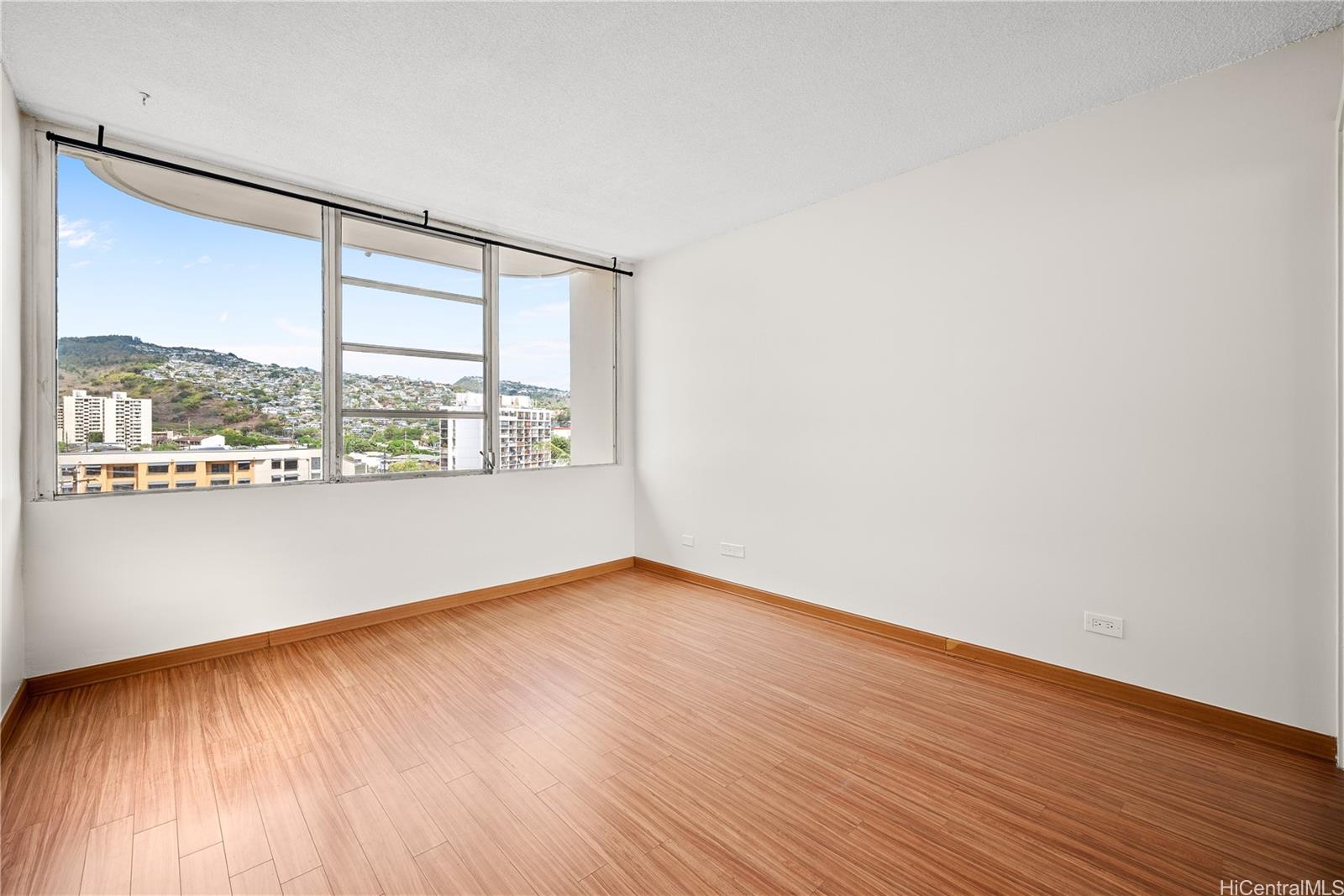 2825 S King Street  Unit 704