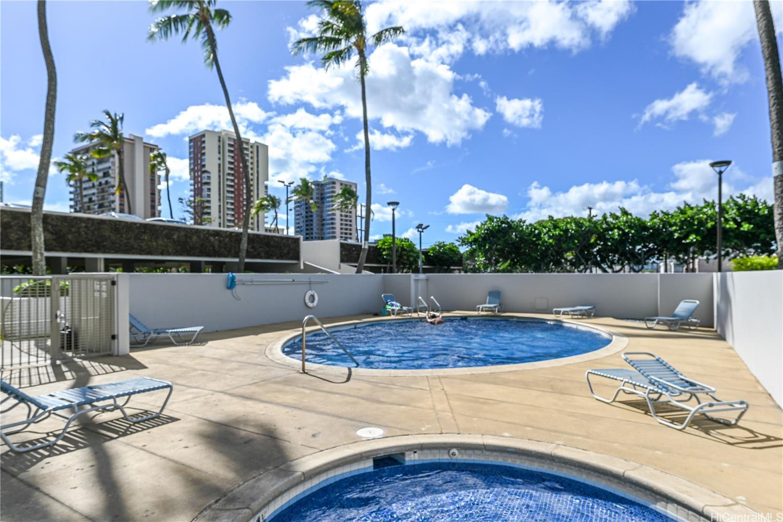 2825 S King Street  Unit 704