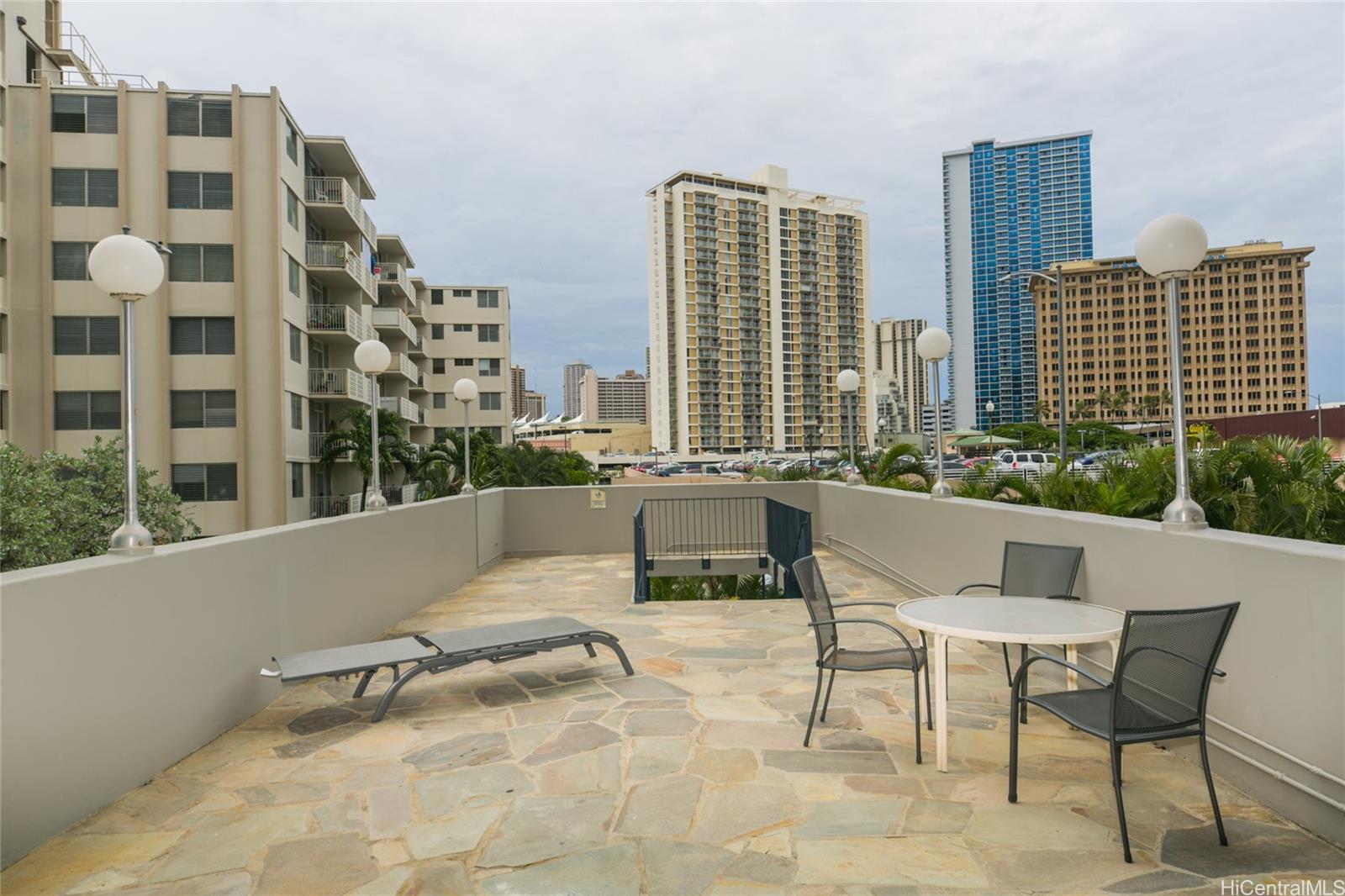 Holiday Manor 1650 Kanunu Street Unit 1112 Honolulu HI 96814 listed 10