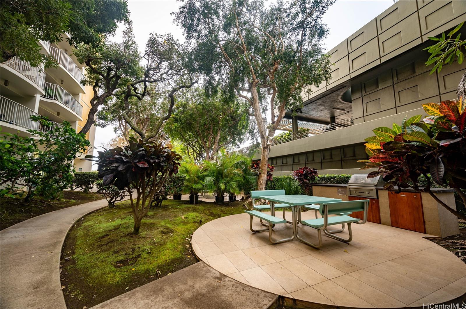 1350 Ala Moana Boulevard  Unit 1010