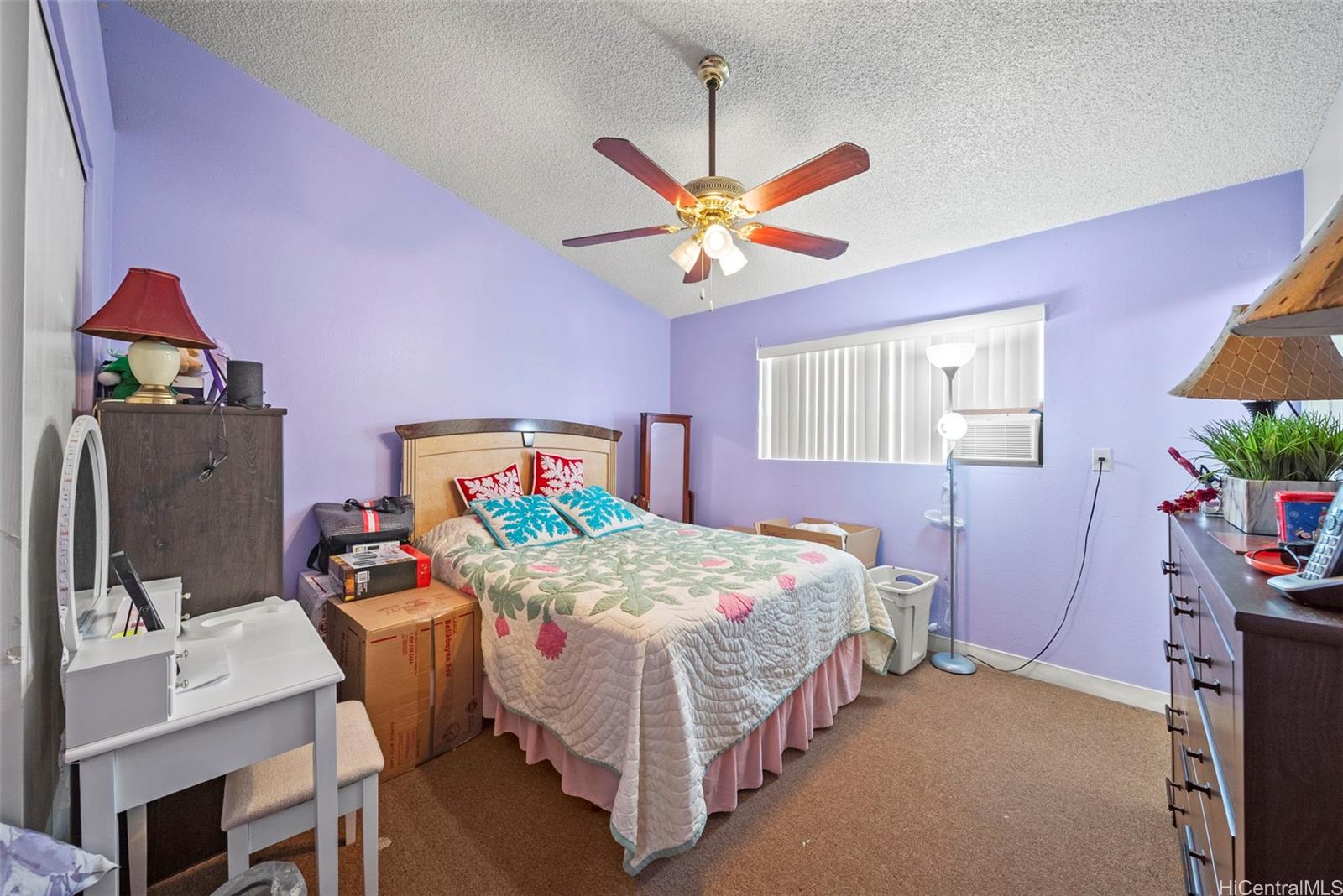 Photo 9 of 22