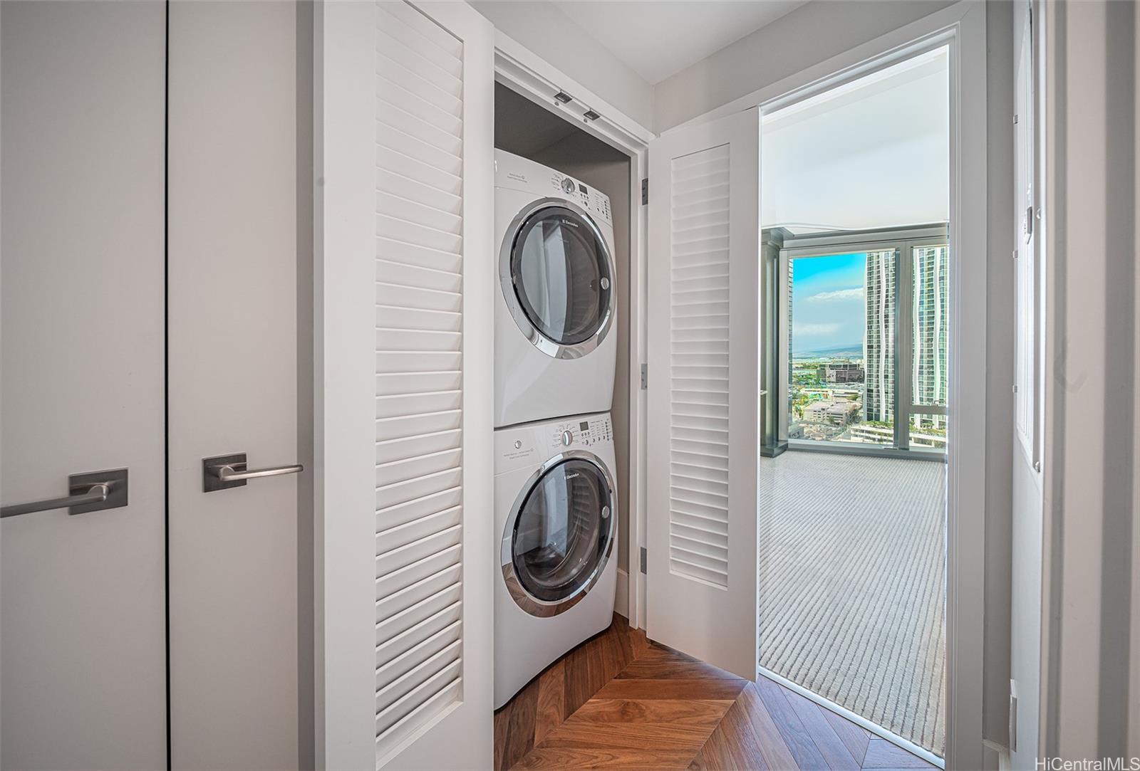 1108 Auahi Street  Unit 1905