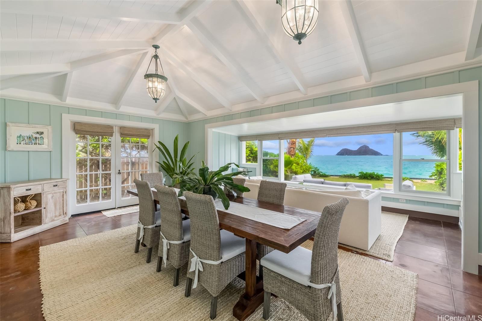 1414 Mokulua Drive