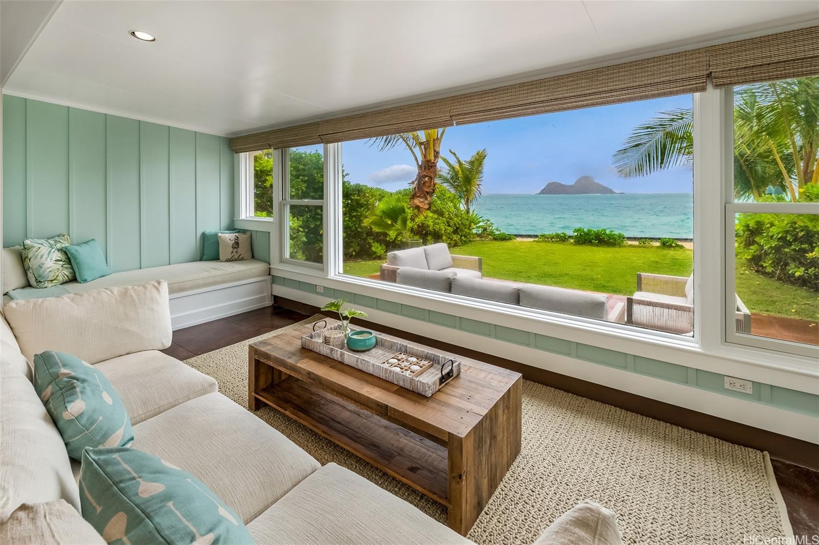 1414 Mokulua Drive
