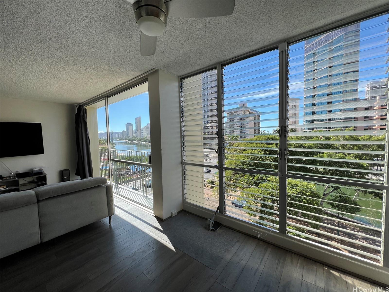 620 Mccully Street  Unit 606
