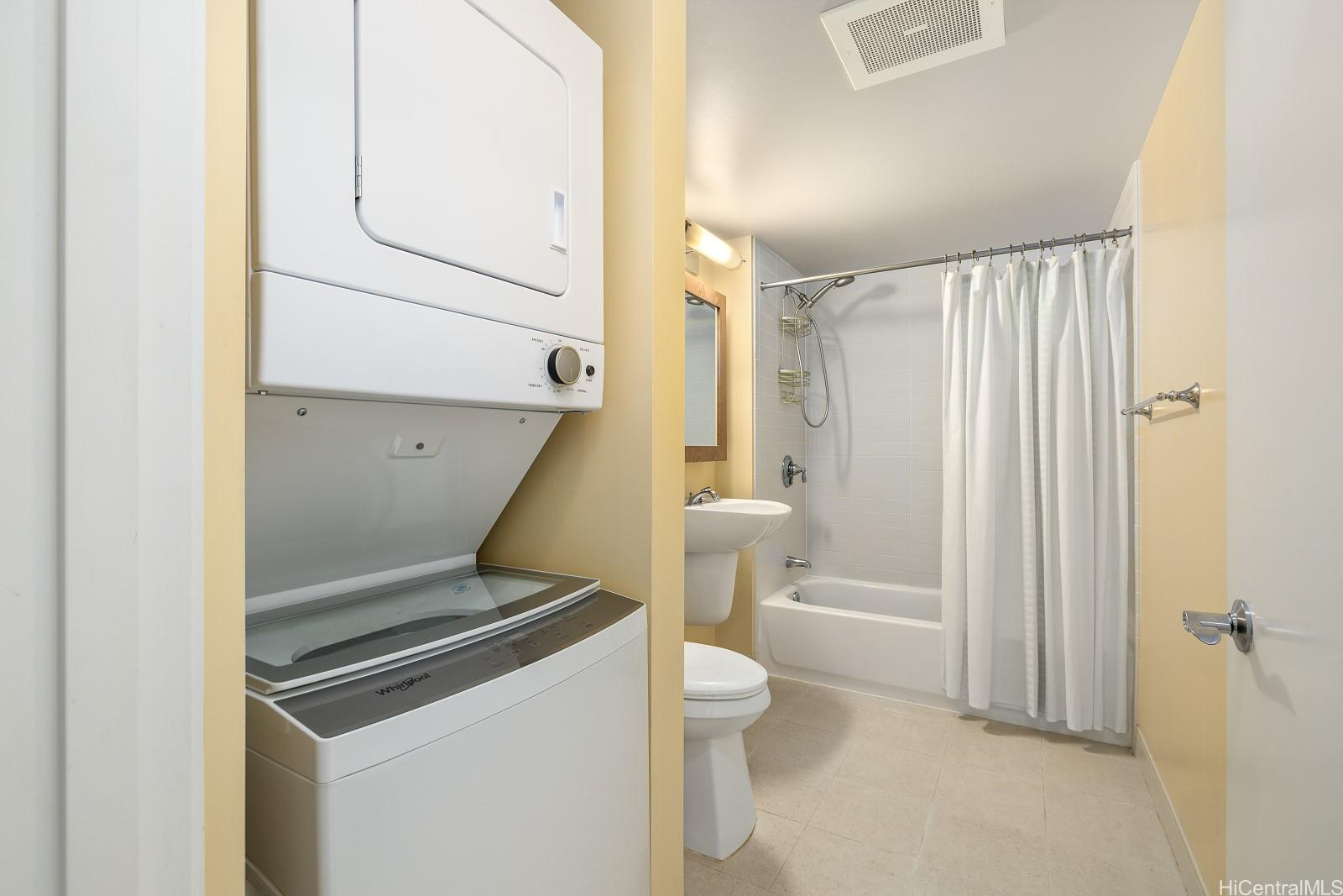 1009 Kapiolani Boulevard  Unit 2612