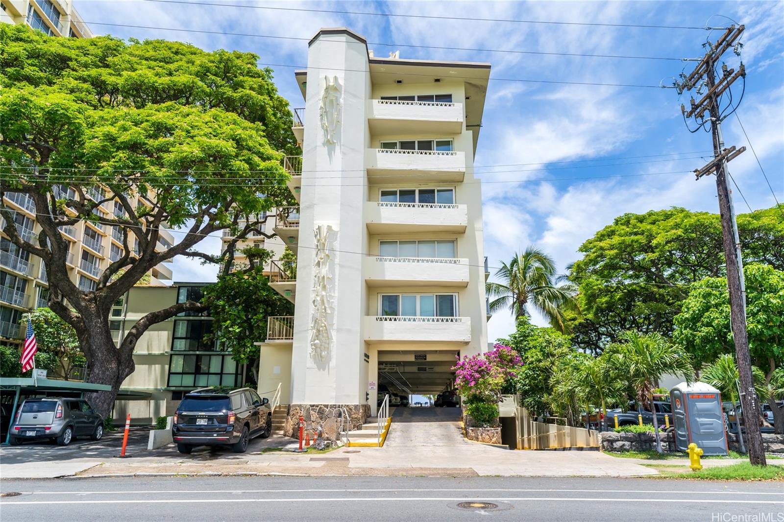 2937 Kalakaua Avenue 53