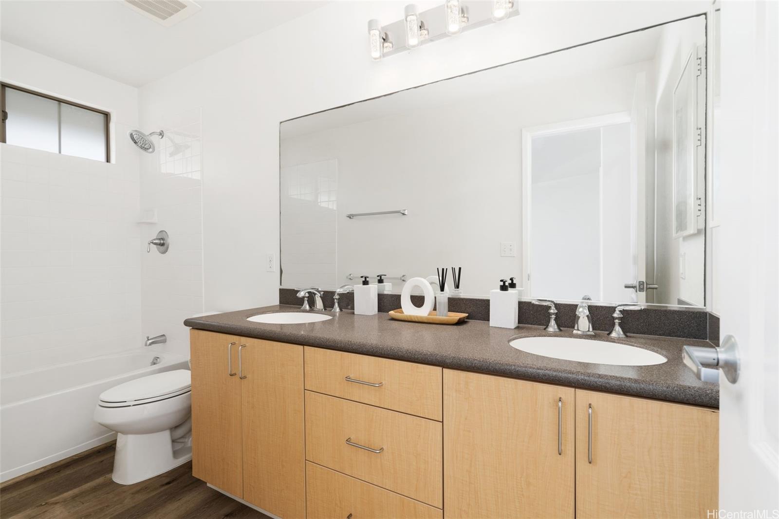 95-969 Ukuwai Street  Unit 3403