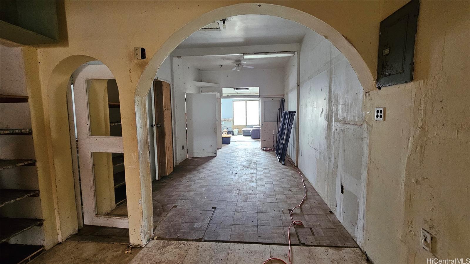 54-011 Pipilani Place