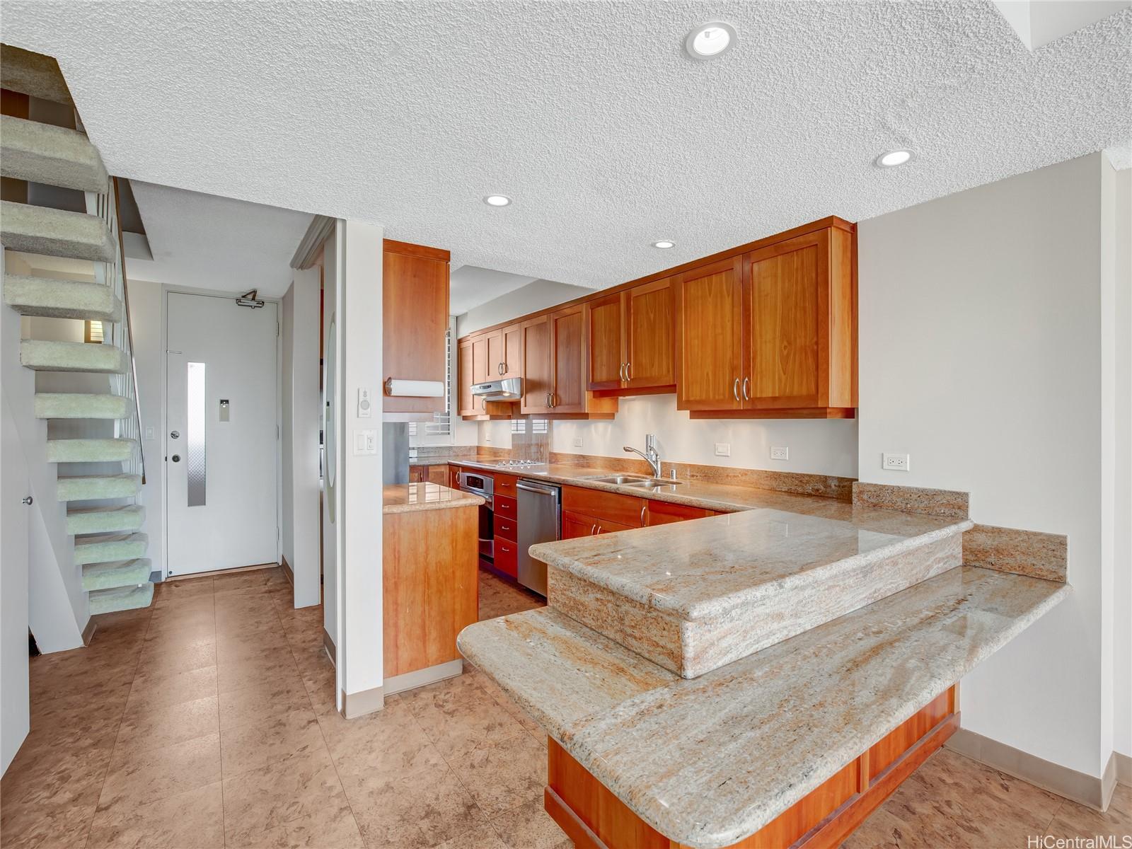 1212 Punahou Street  Unit 2307