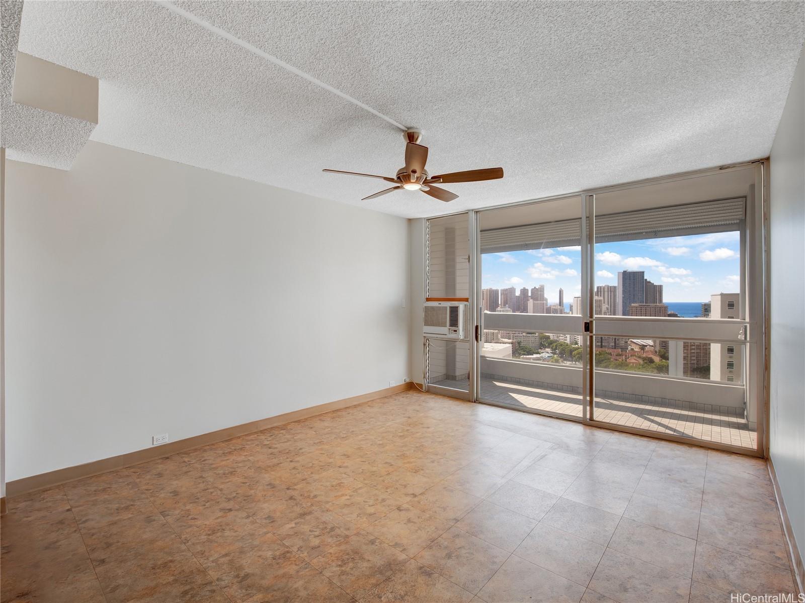 1212 Punahou Street  Unit 2307