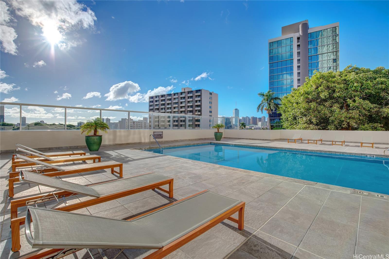 1212 Punahou Street  Unit 2307