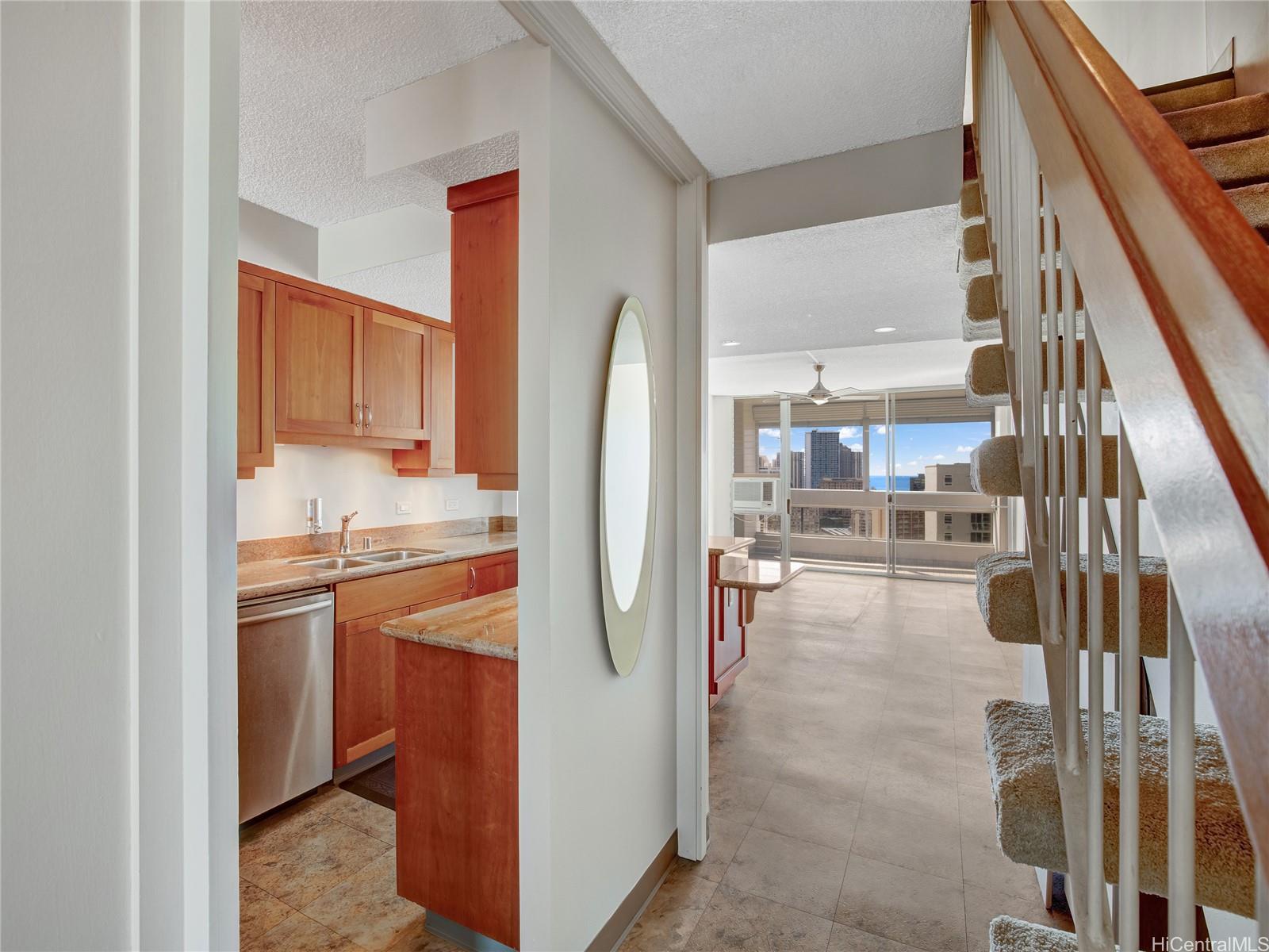 1212 Punahou Street  Unit 2307