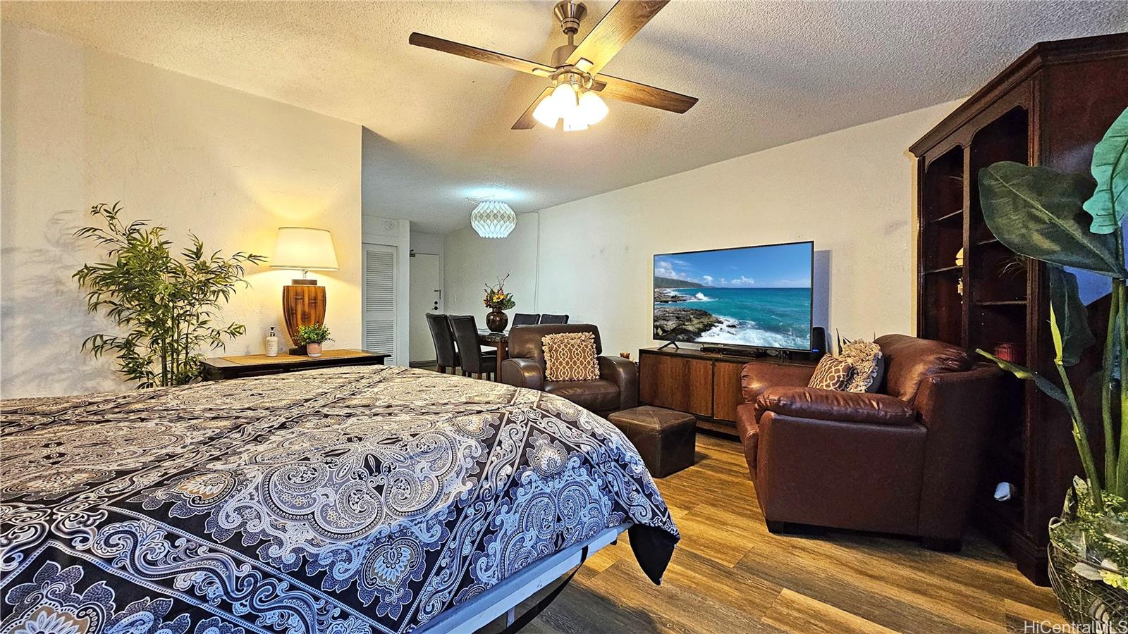 87-561 Farrington Highway  Unit 109