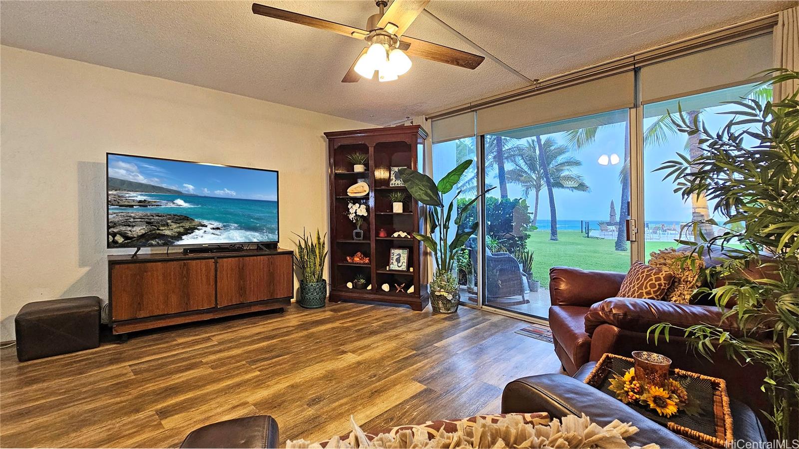 87-561 Farrington Highway  Unit 109