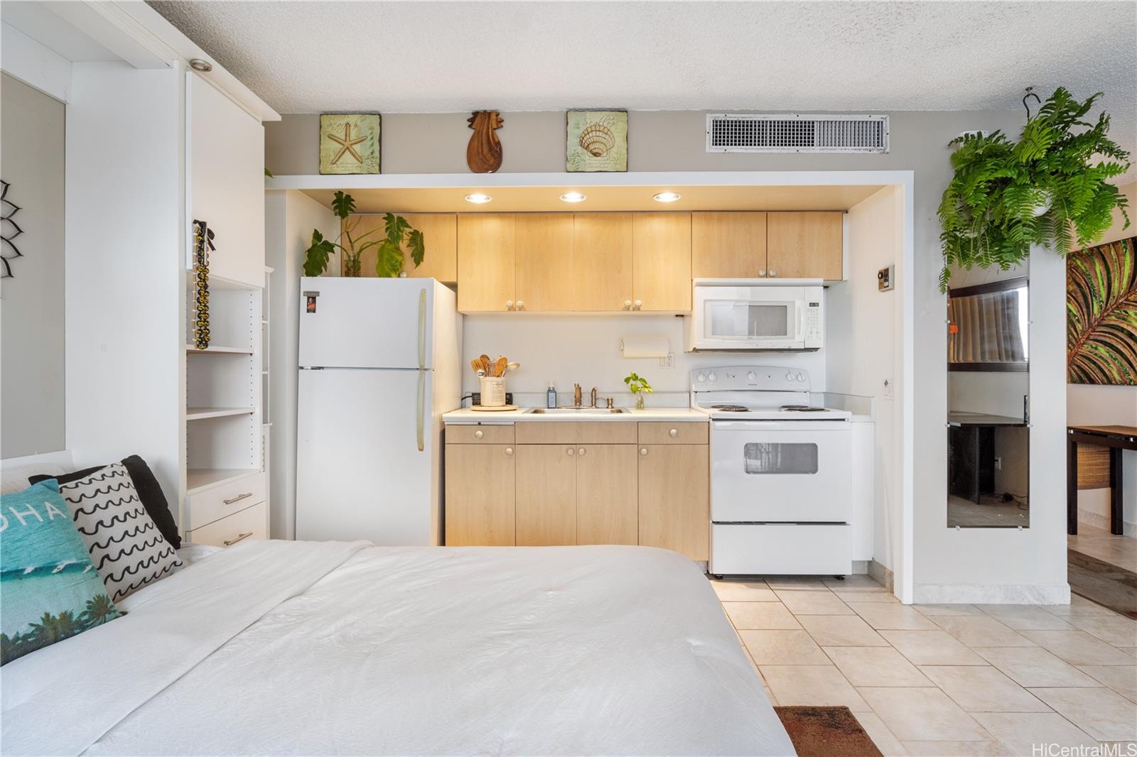 84-710 Kili Drive  Unit 1612