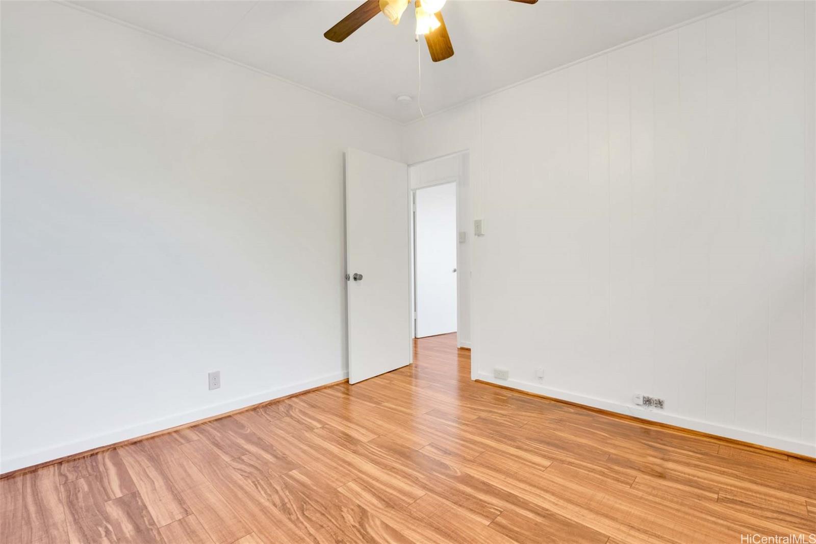 1368 Hoohui Street Pearl City HI 96782 listed 01132024