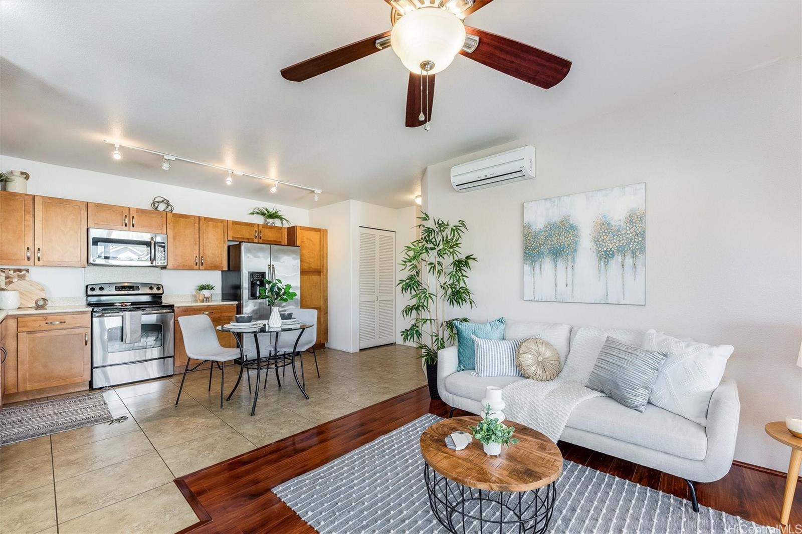 1131 Kakala Street  Unit 1302