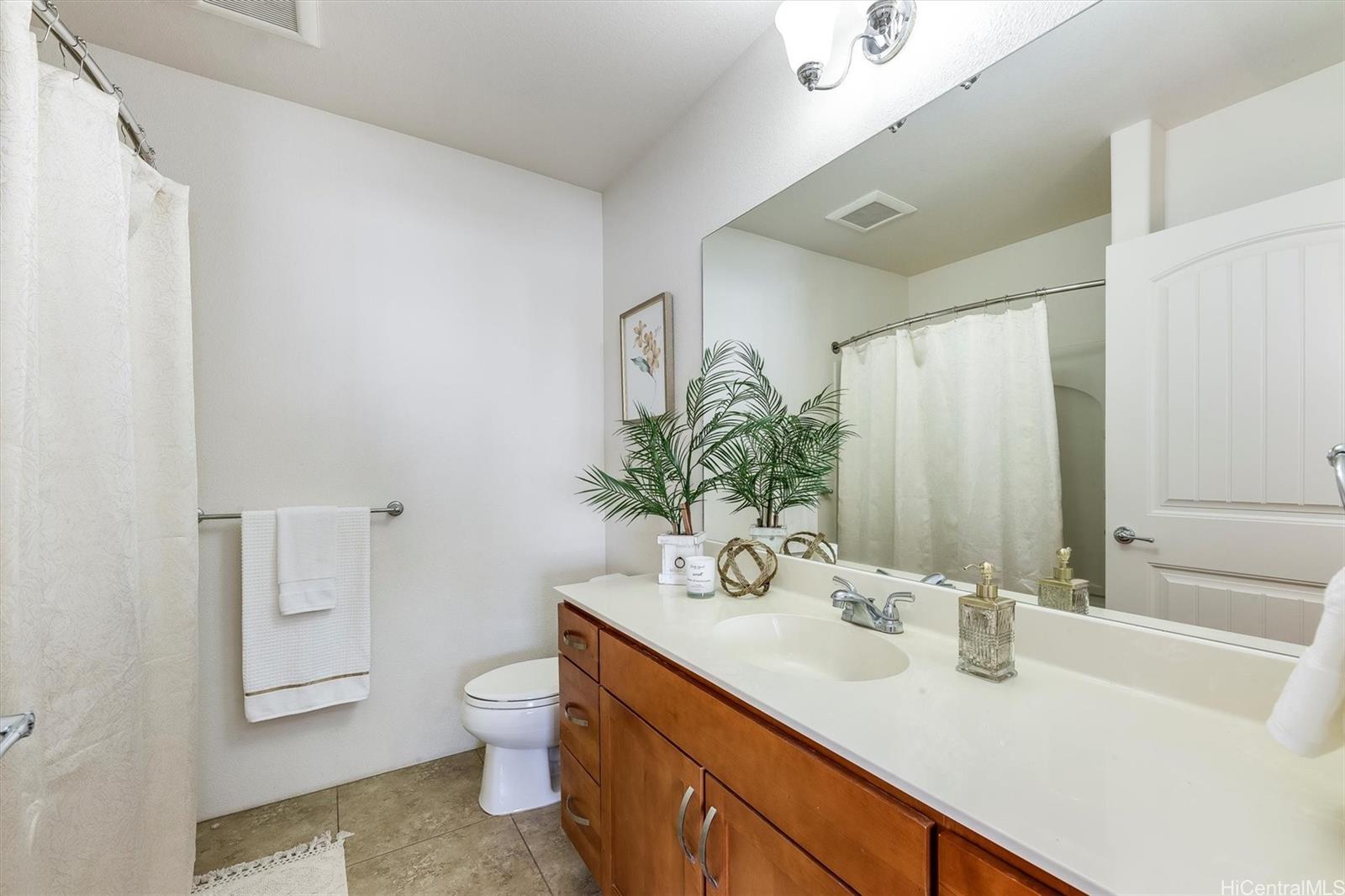 1131 Kakala Street  Unit 1302