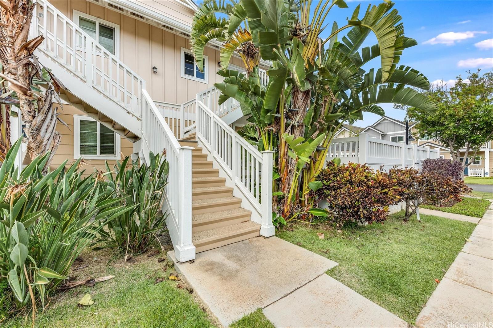 1131 Kakala Street  Unit 1302