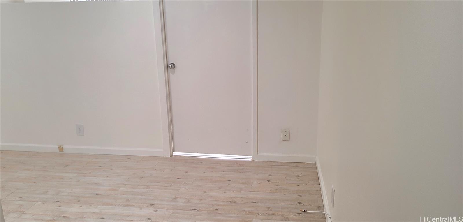 Photo 8 of 18