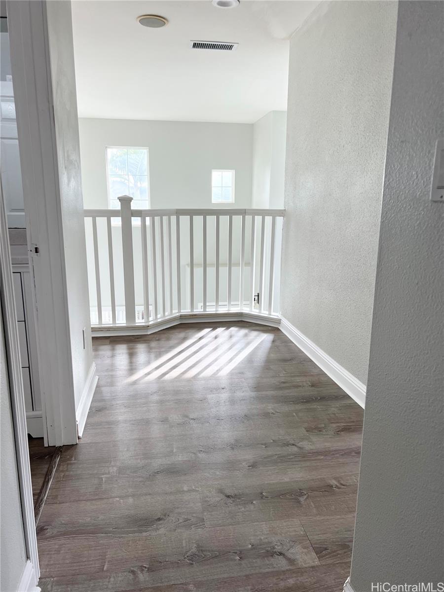 Photo 17 of 25