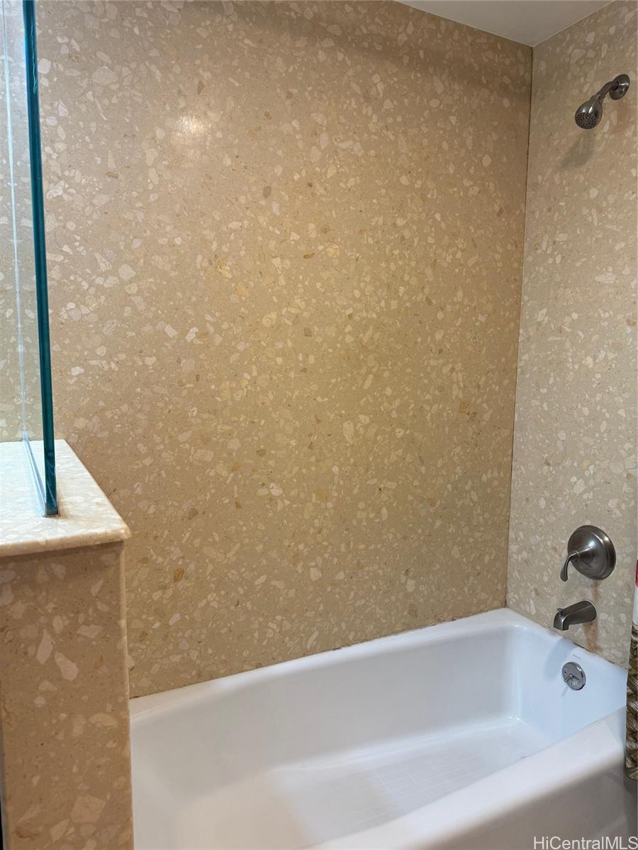 Photo 13 of 25