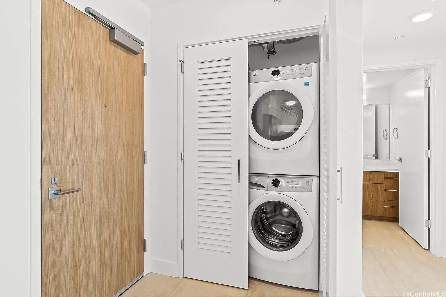 629 Keeaumoku Street  Unit 1710