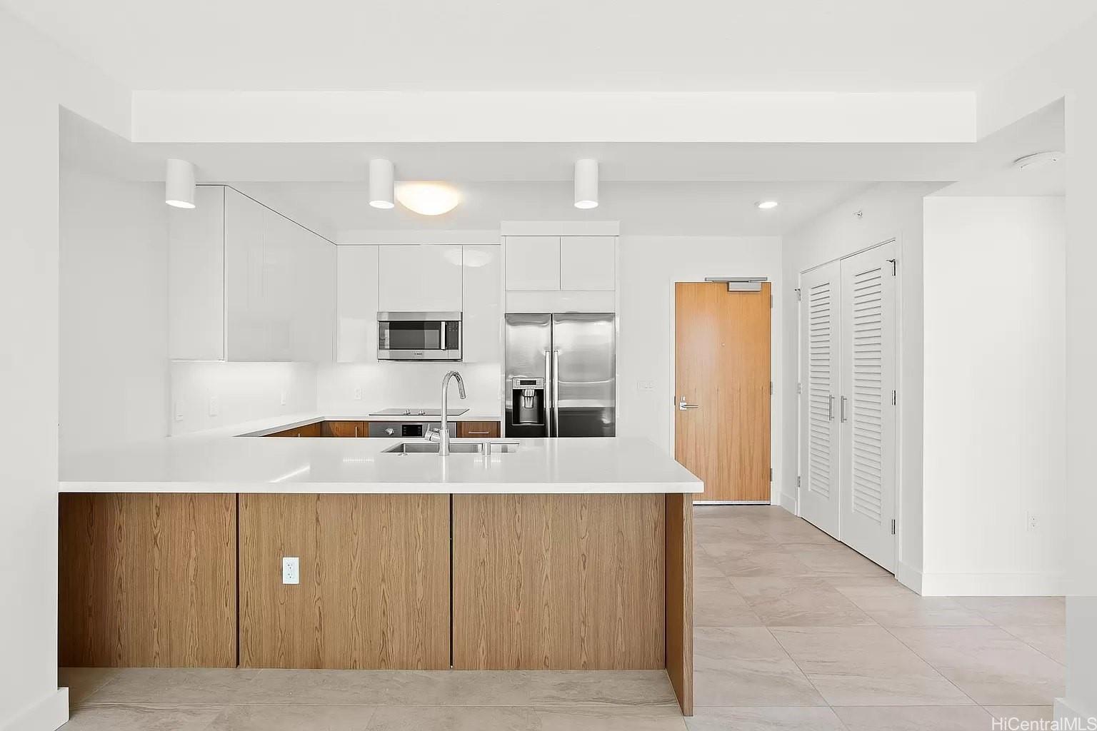 629 Keeaumoku Street  Unit 1710