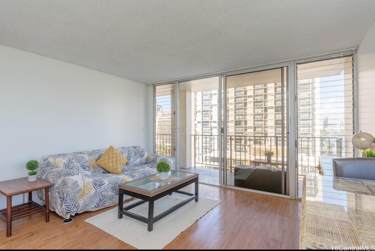 2345 Ala Wai Boulevard  Unit 1518