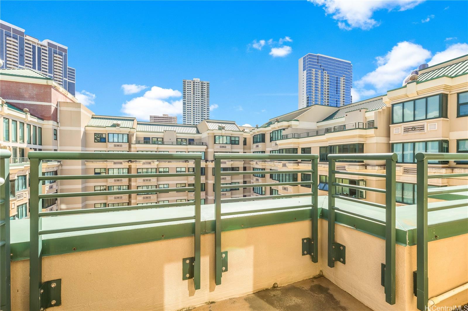 545 Queen Street  Unit 628