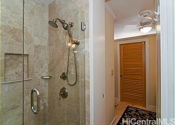 2877 Kalakaua Avenue  Unit 1004