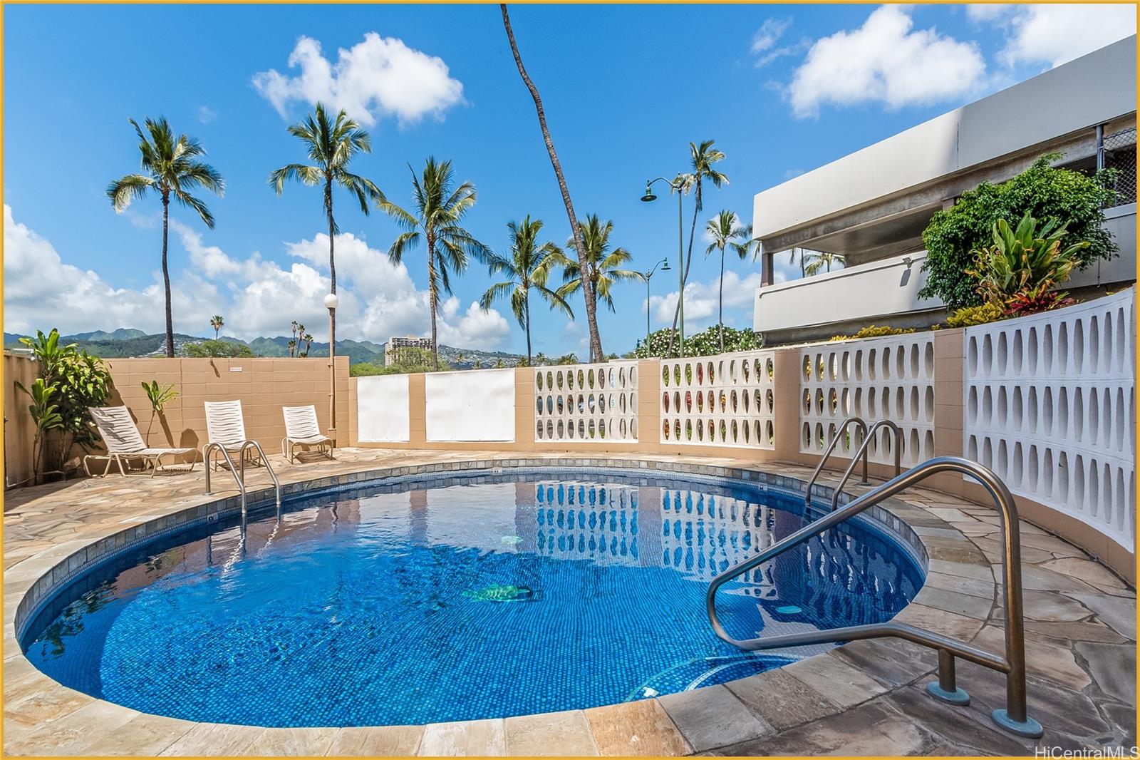2415 Ala Wai Boulevard  Unit 1202