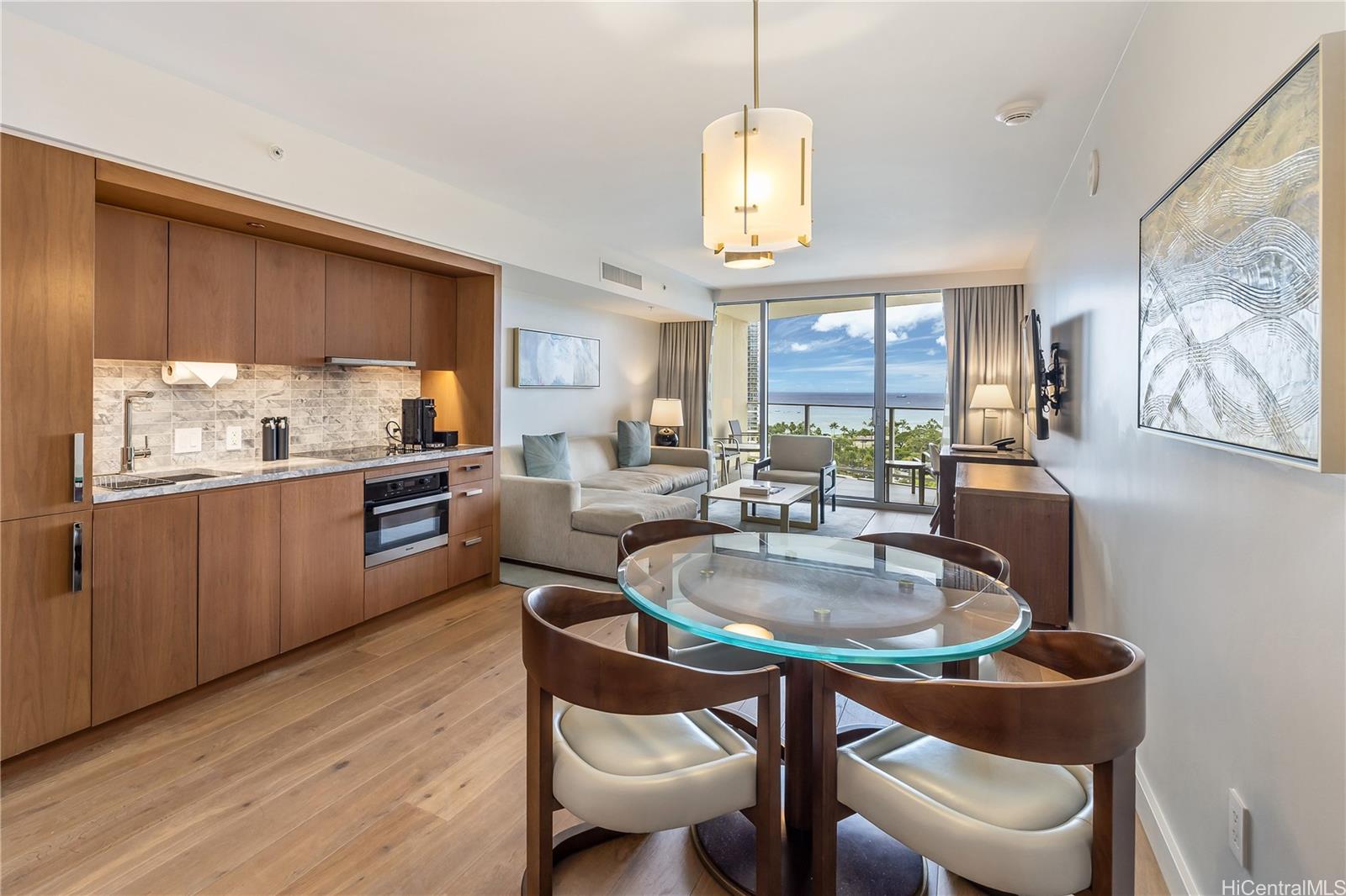 2139 Kuhio Avenue 1706