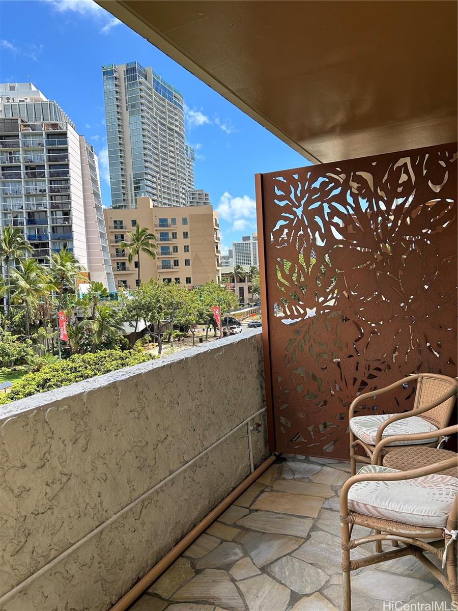 2045 Kalakaua Avenue  Unit 118