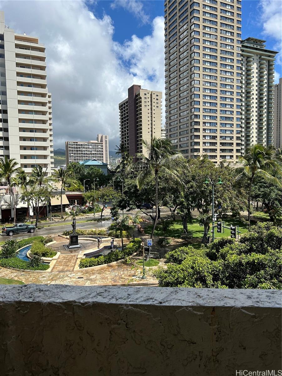 2045 Kalakaua Avenue  Unit 118