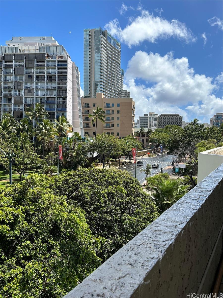 2045 Kalakaua Avenue  Unit 118