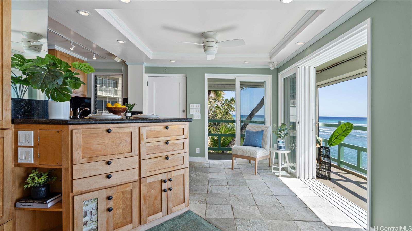2957 Kalakaua Avenue  Unit 418